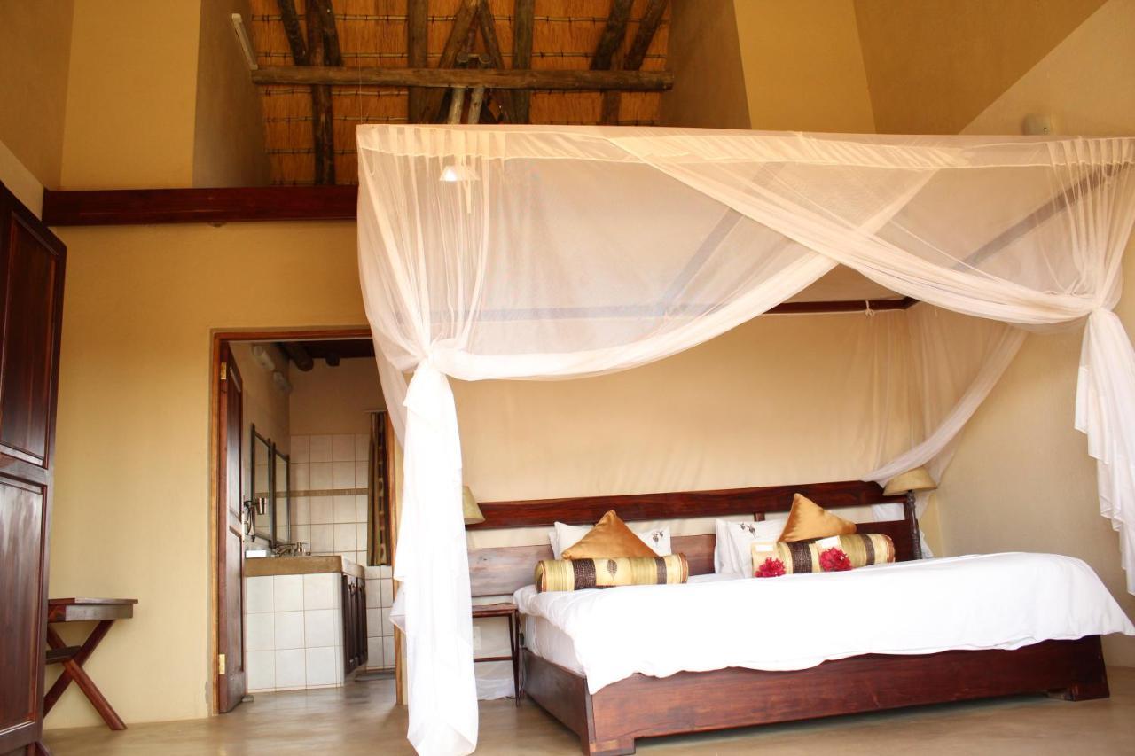 Okutala Etosha Lodge Outjo Luaran gambar