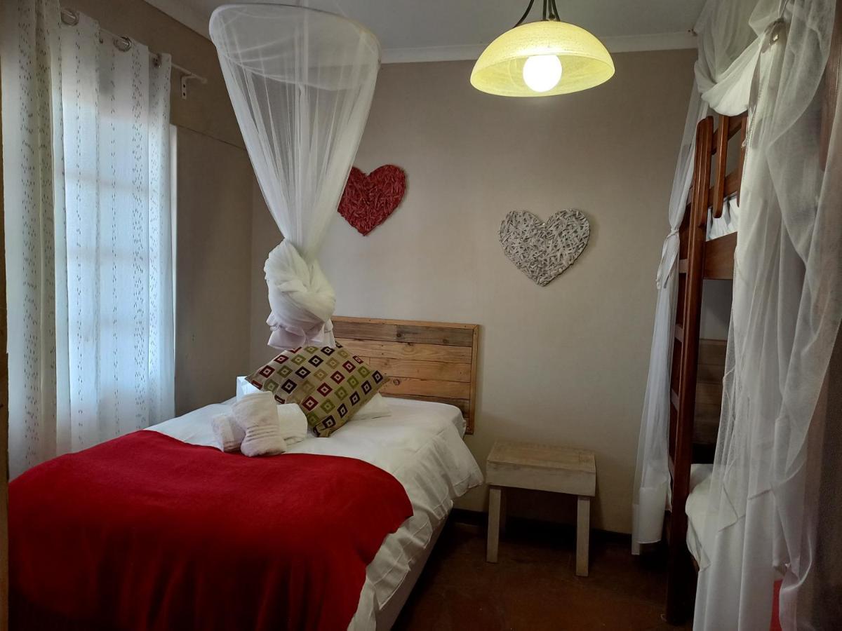 Okutala Etosha Lodge Outjo Luaran gambar