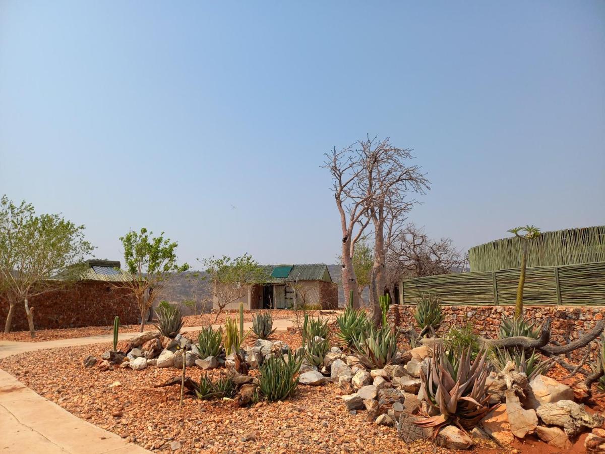 Okutala Etosha Lodge Outjo Luaran gambar